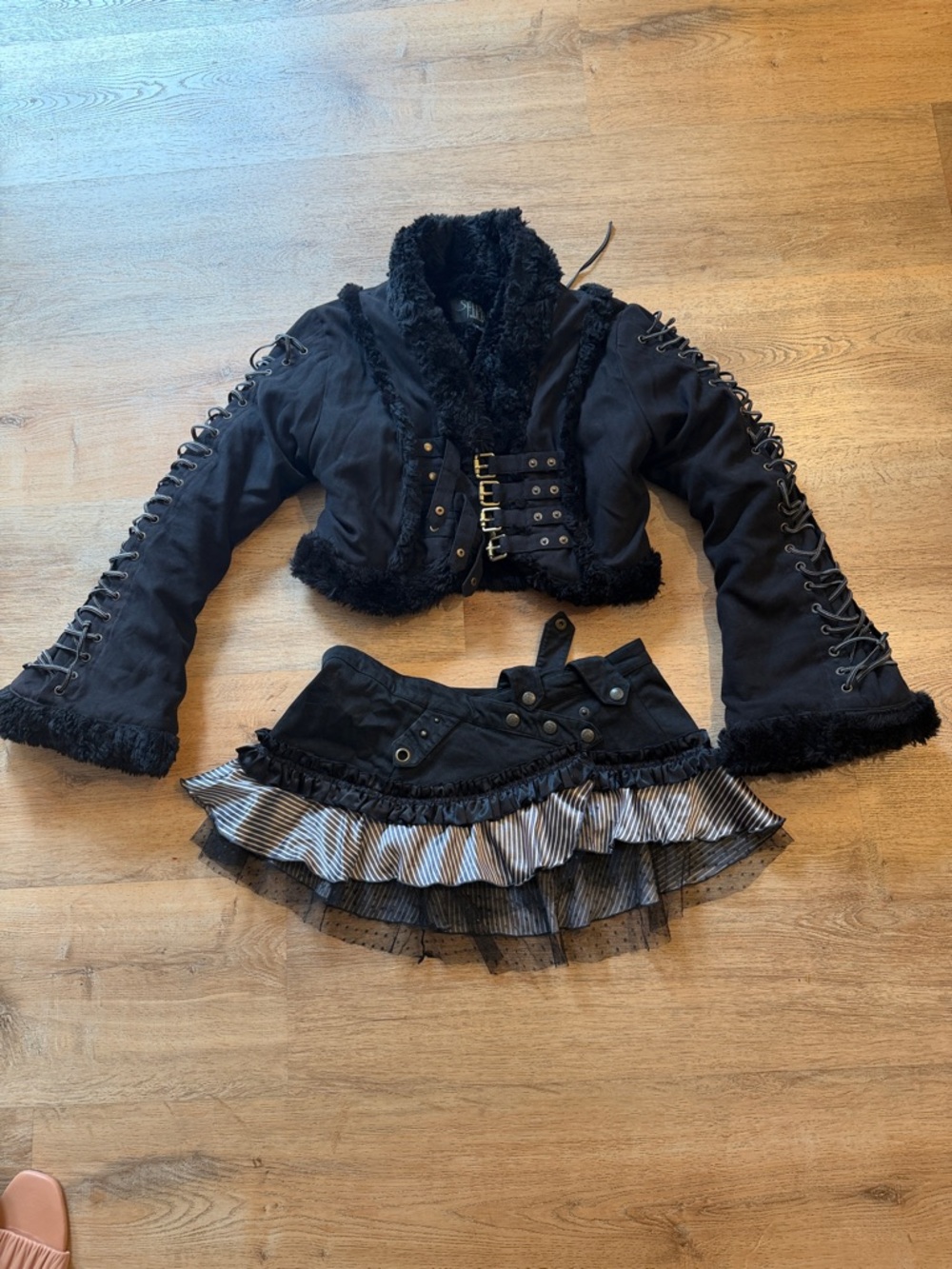 Sefirah Fierce crop jacket & Steamtrunk Wrap skirt